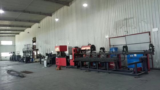 リバー 自動ワイヤーメッシュ溶接機械 400-500A PLC制御